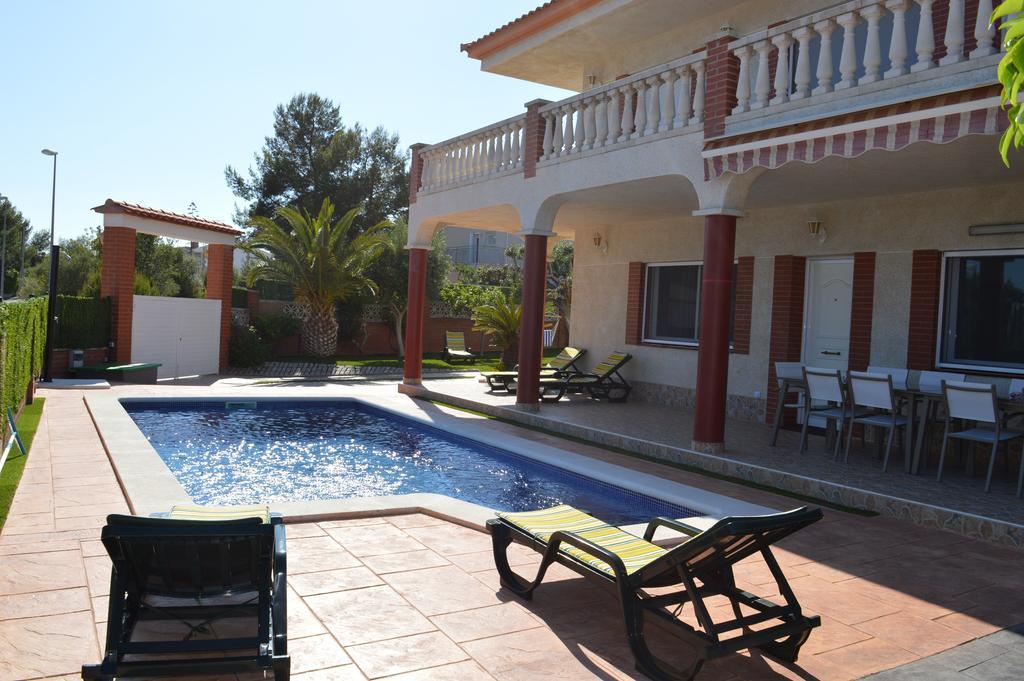 Vista Cunit Villa Cubelles Buitenkant foto