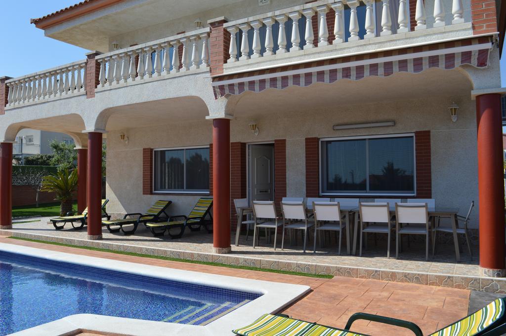Vista Cunit Villa Cubelles Buitenkant foto